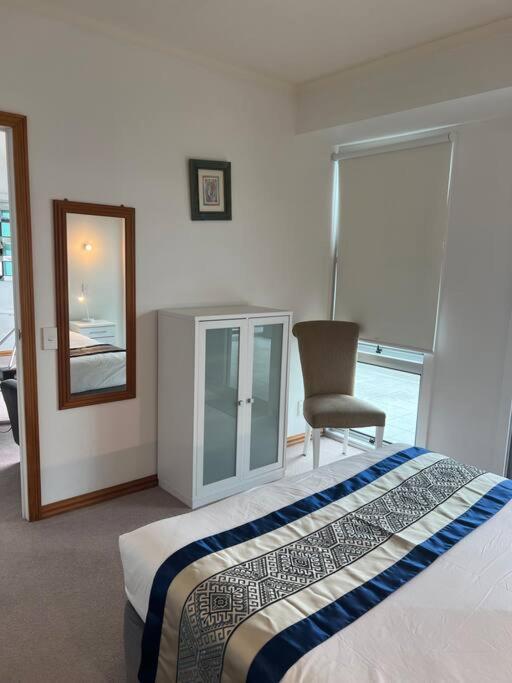 Seaview Waterfront Hotel Apt Окленд Екстер'єр фото