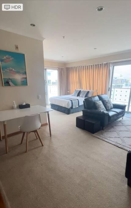 Seaview Waterfront Hotel Apt Окленд Екстер'єр фото