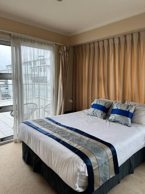 Seaview Waterfront Hotel Apt Окленд Екстер'єр фото